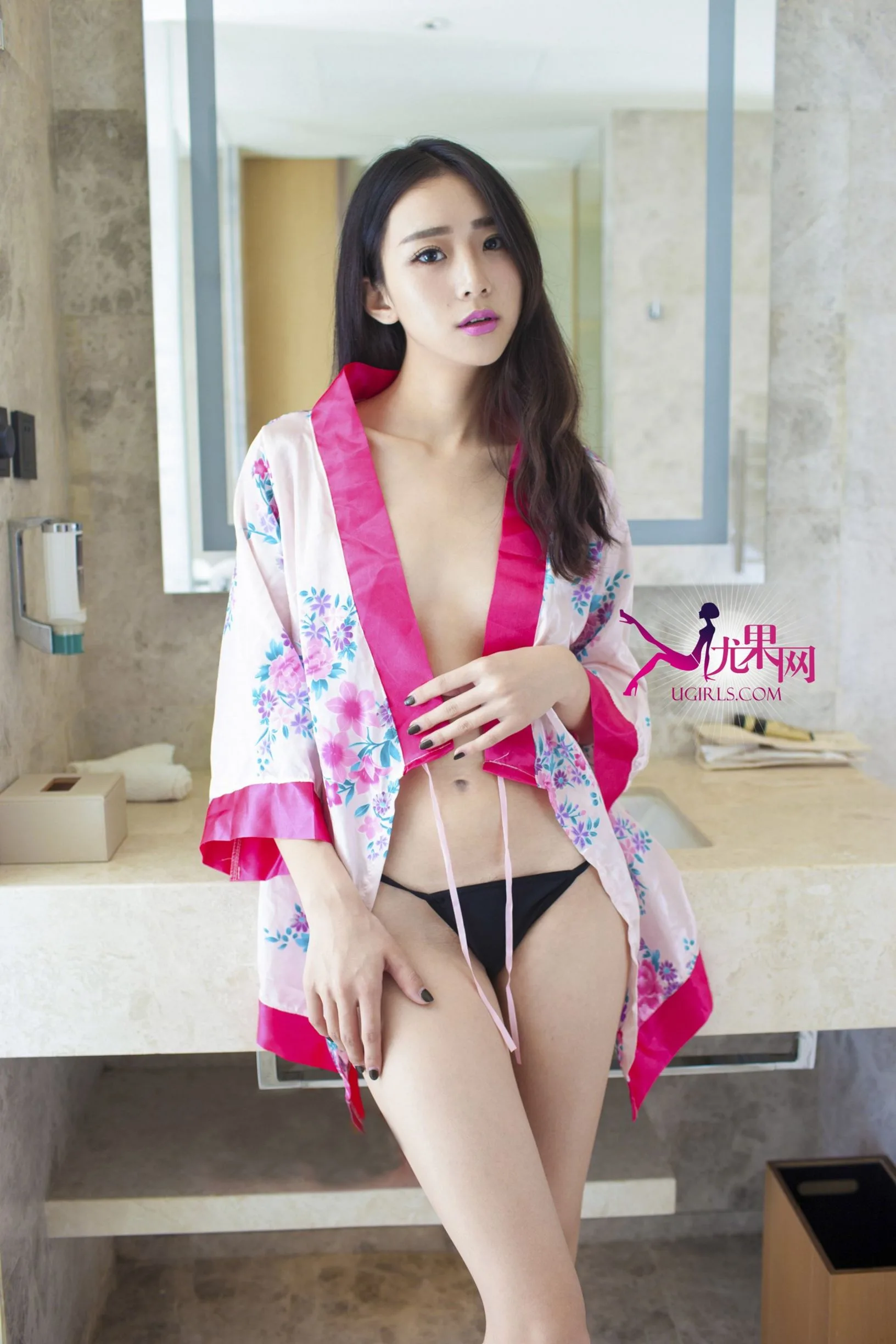 [Ugirls] U124 Zhang Xinyuan - Bộ ảnh "Sự quyến rũ tinh tế" - 2
