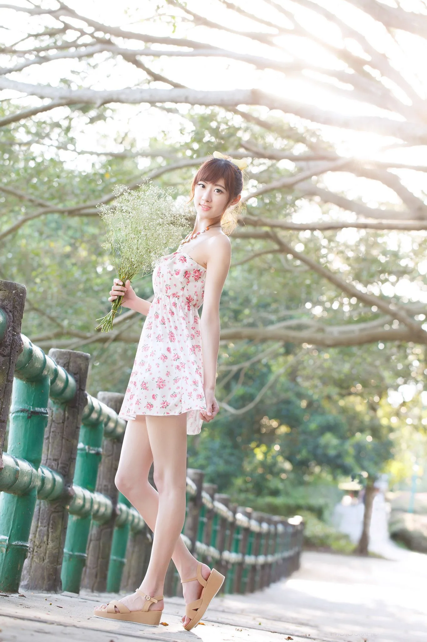 [Tập đặc biệt của Beautyleg] Nữ hoàng Queena - Buổi chụp ảnh tại công viên - 12