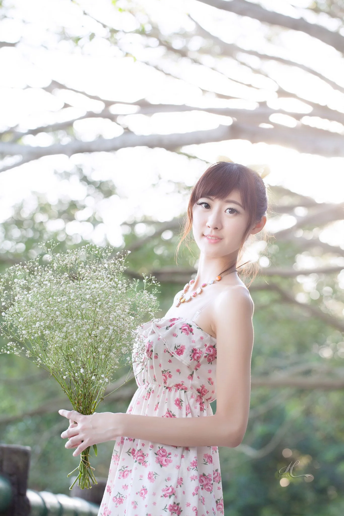 [Tập đặc biệt của Beautyleg] Nữ hoàng Queena - Buổi chụp ảnh tại công viên - 11