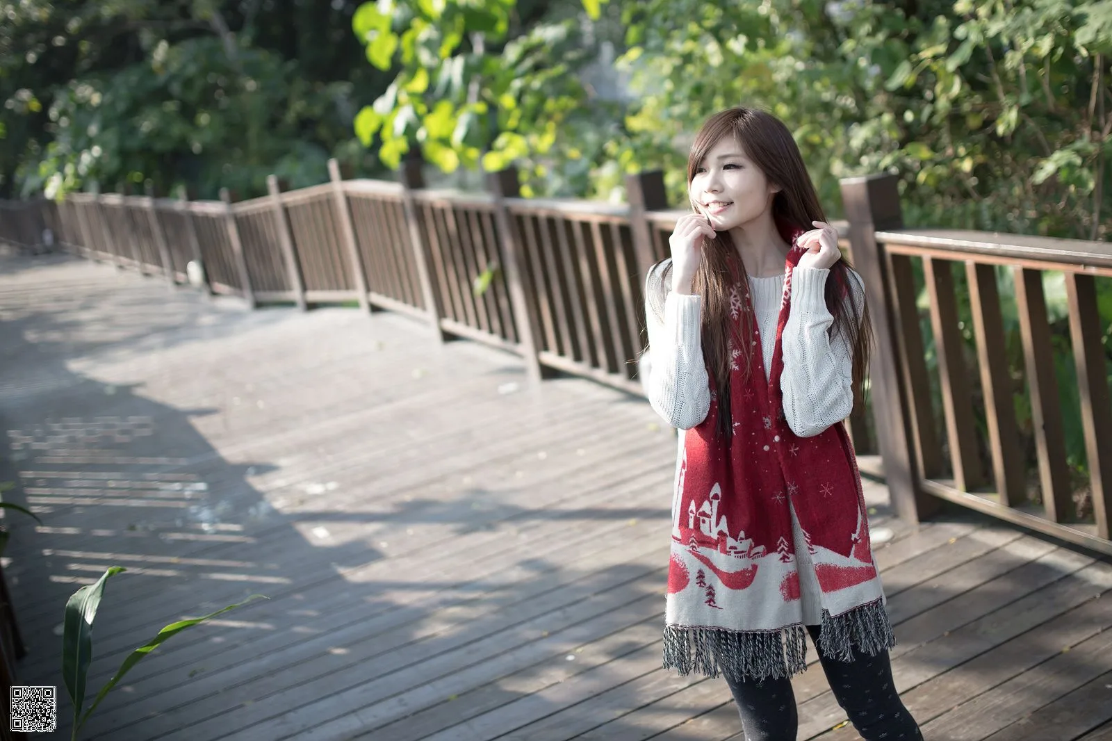 [Chương bổ sung của Beautyleg] Trương Ách Chu - Buổi chụp ảnh ngoài trời tại Công viên Văn hóa Hakka - 14