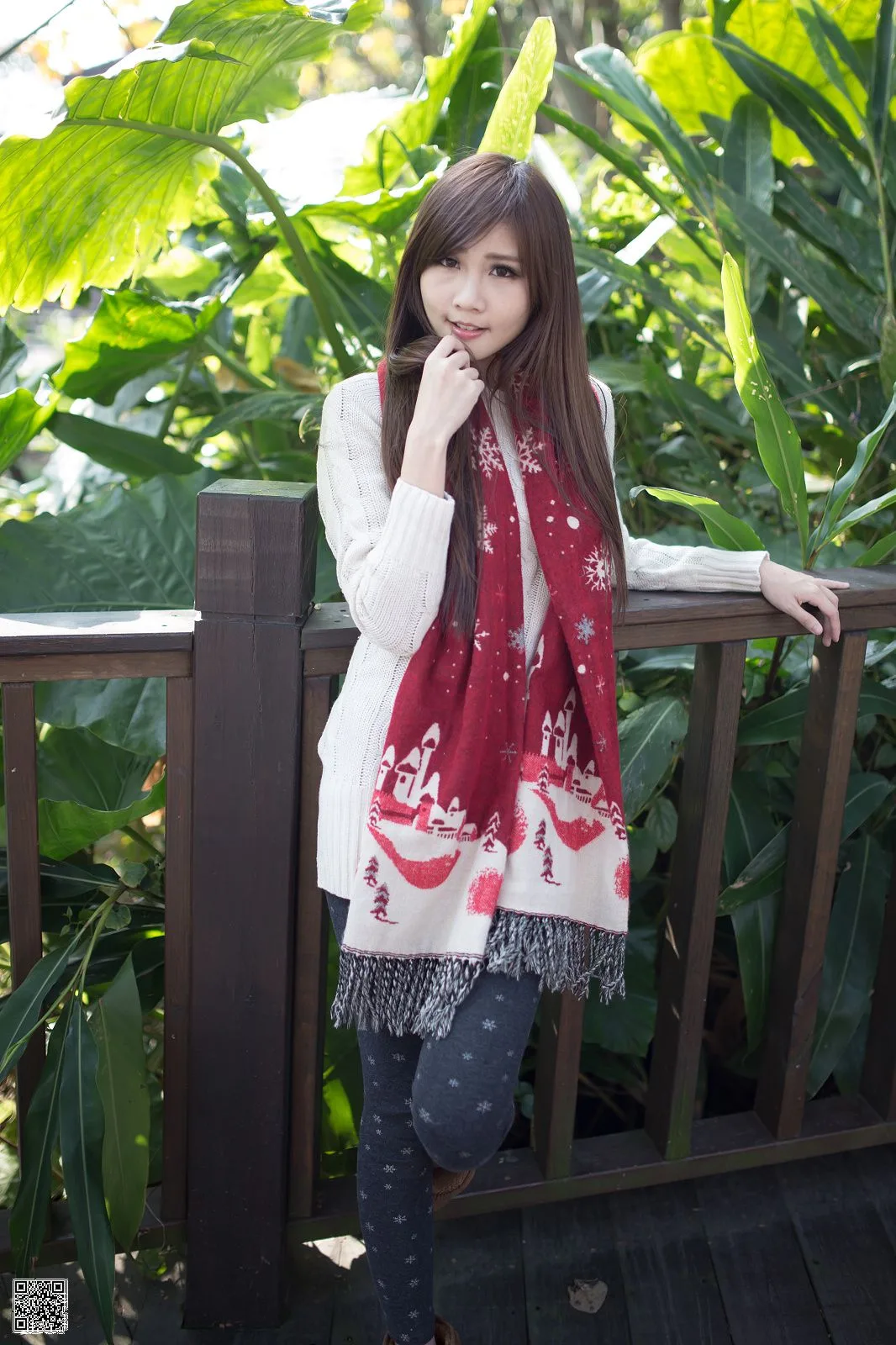 [Chương bổ sung của Beautyleg] Trương Ách Chu - Buổi chụp ảnh ngoài trời tại Công viên Văn hóa Hakka - 17